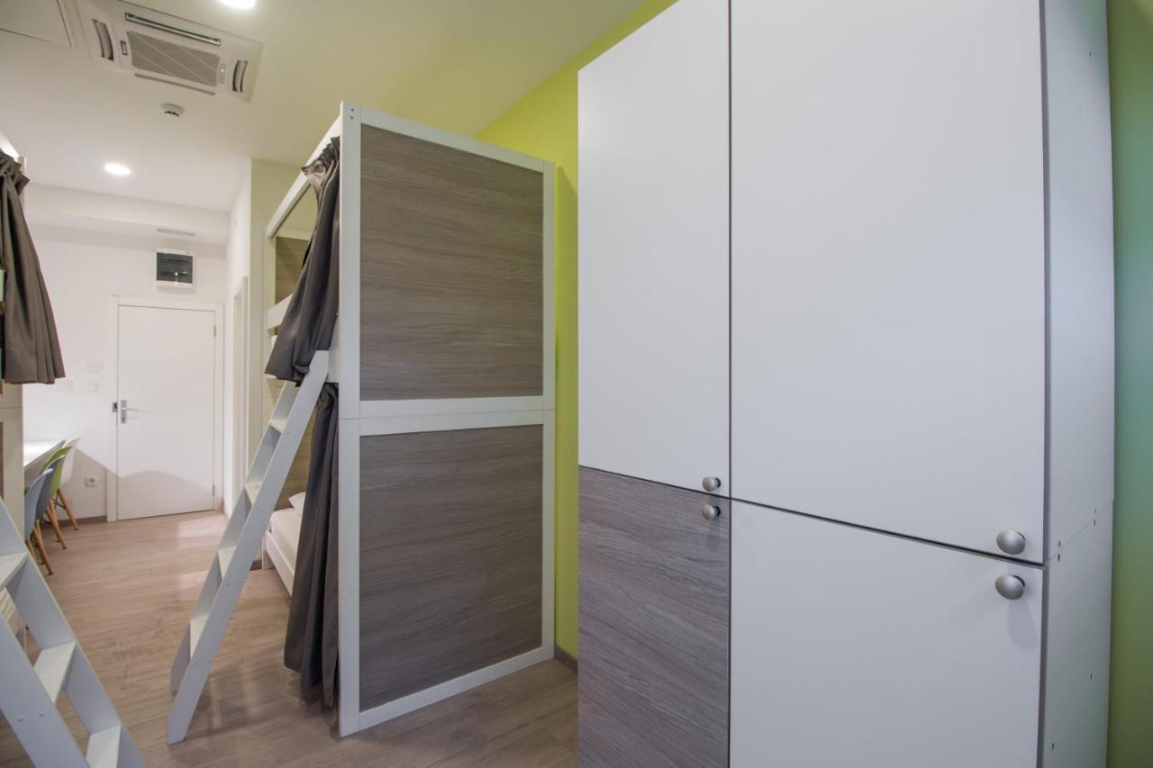 Dandelion Hostel Zára Kültér fotó